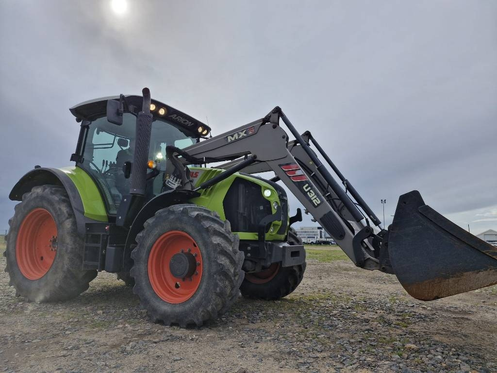 Claas Claas Arion 530 - جرار: صور 1 Claas Claas Arion 530 - جرار: صور 1
