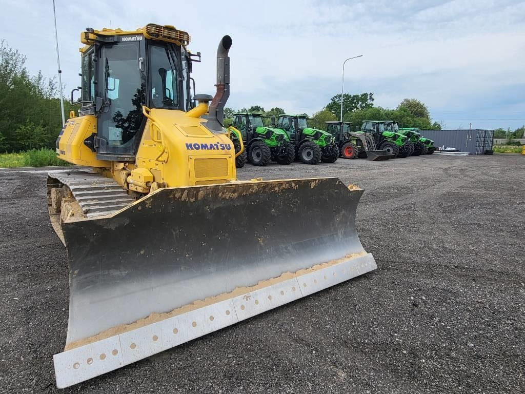 Komatsu D 51 EXi/PXi-24 - بلدوزر: صور 3 Komatsu D 51 EXi/PXi-24 - بلدوزر: صور 3