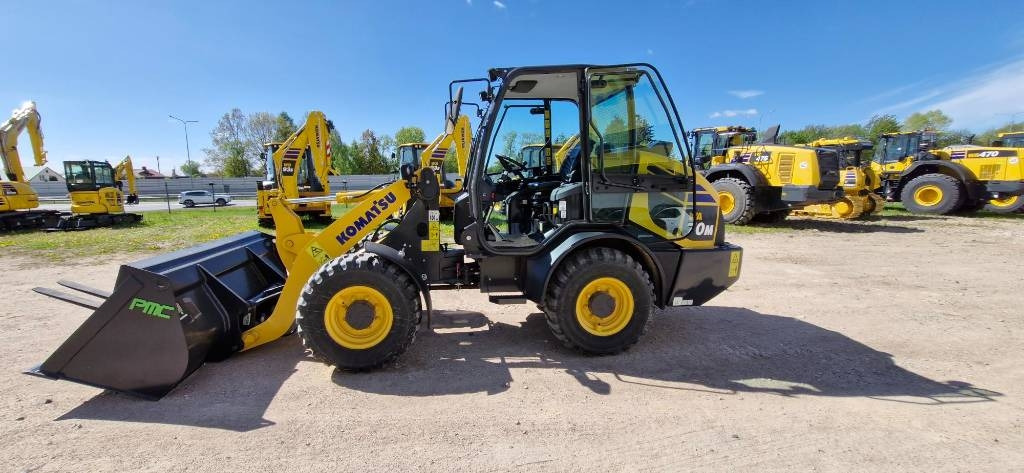 Komatsu WA 70 - اللودر بعجل: صور 1 Komatsu WA 70 - اللودر بعجل: صور 1