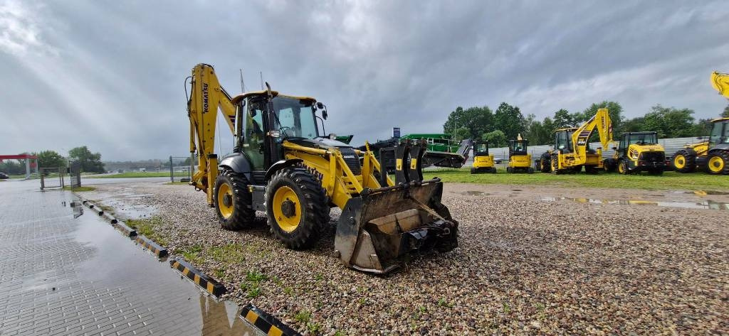 Komatsu WB 97 R-8  - حفار متعدد الاستخدام: صور 3 Komatsu WB 97 R-8  - حفار متعدد الاستخدام: صور 3