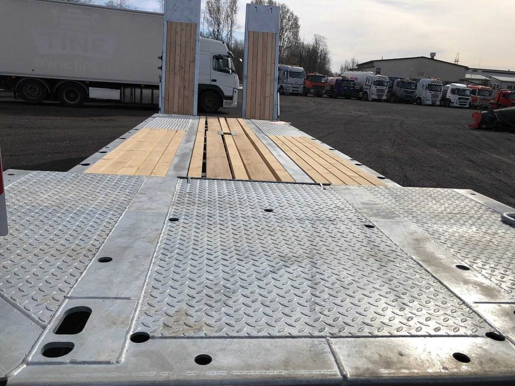 Fliegl DTS-S 300 - عربة مسطحة منخفضة مقطورة: صور 5 Fliegl DTS-S 300 - عربة مسطحة منخفضة مقطورة: صور 5