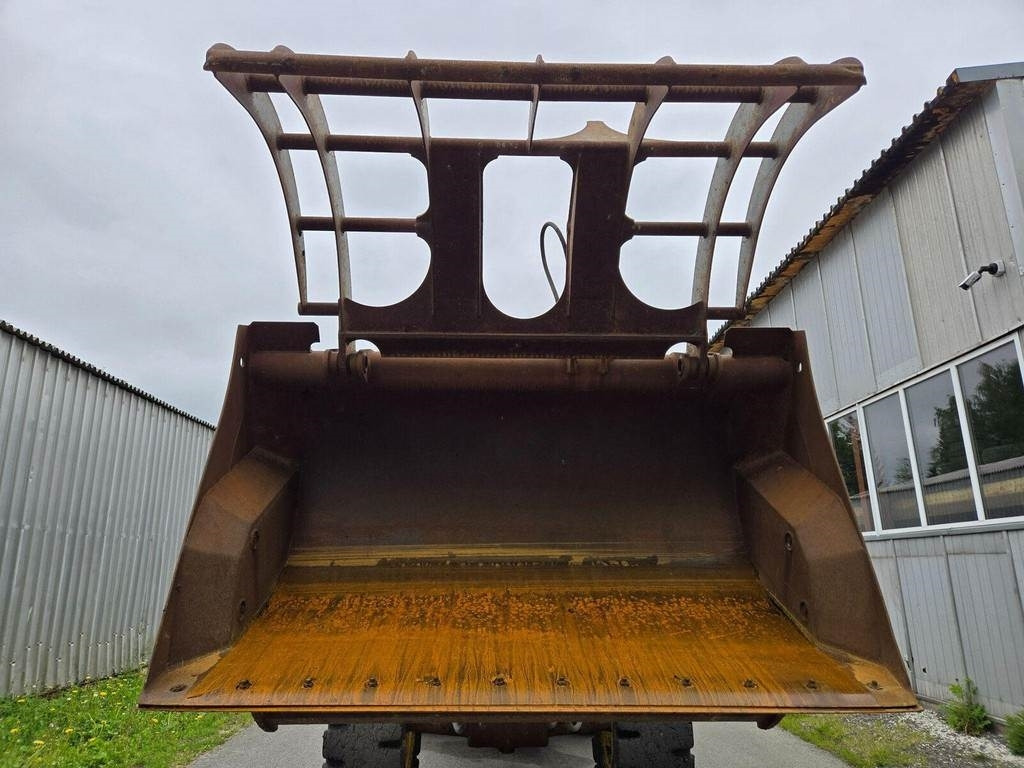 Komatsu WA200PZ-6 - اللودر بعجل: صور 4 Komatsu WA200PZ-6 - اللودر بعجل: صور 4