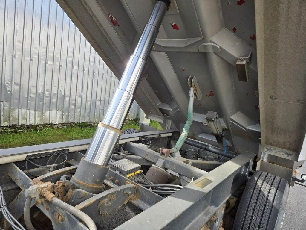 Maur TIPPER TRAILER 3 AXEL  - قلابة مقطورة: صور 3 Maur TIPPER TRAILER 3 AXEL  - قلابة مقطورة: صور 3