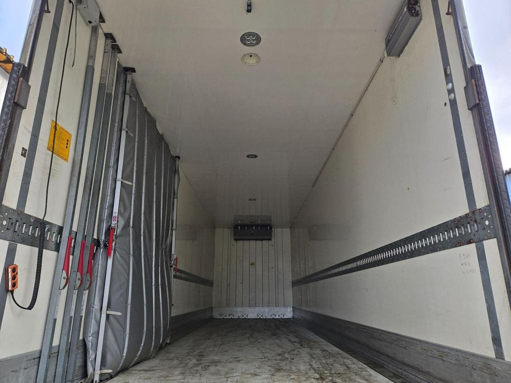 Volvo FH460 6X2 CARRIER 1050  - مبردة شاحنة: صور 4 Volvo FH460 6X2 CARRIER 1050  - مبردة شاحنة: صور 4