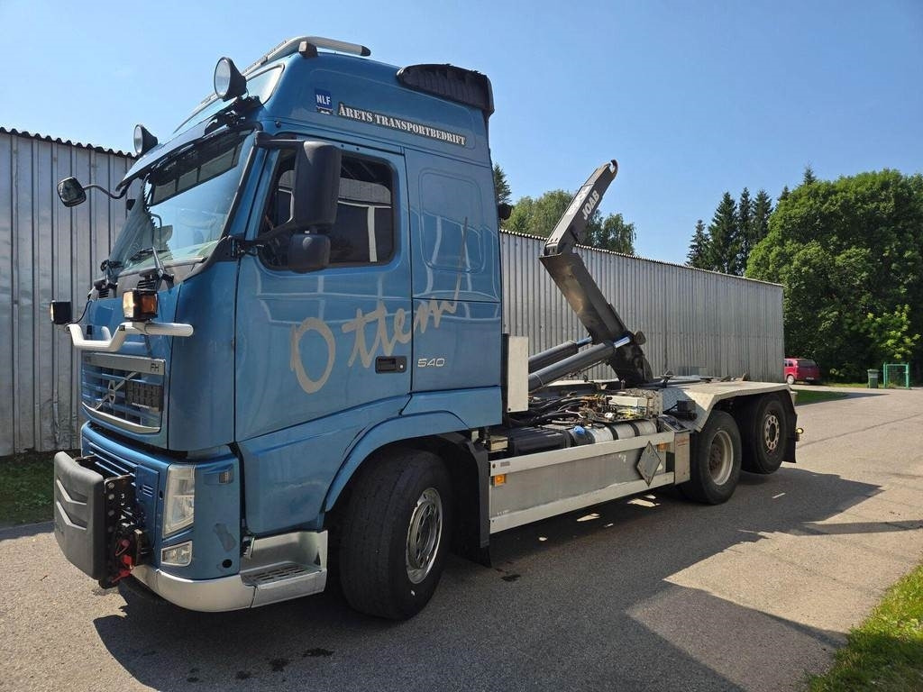 Volvo FH540 6X2 JOAB - شاحنة ذات الخطاف: صور 1 Volvo FH540 6X2 JOAB - شاحنة ذات الخطاف: صور 1