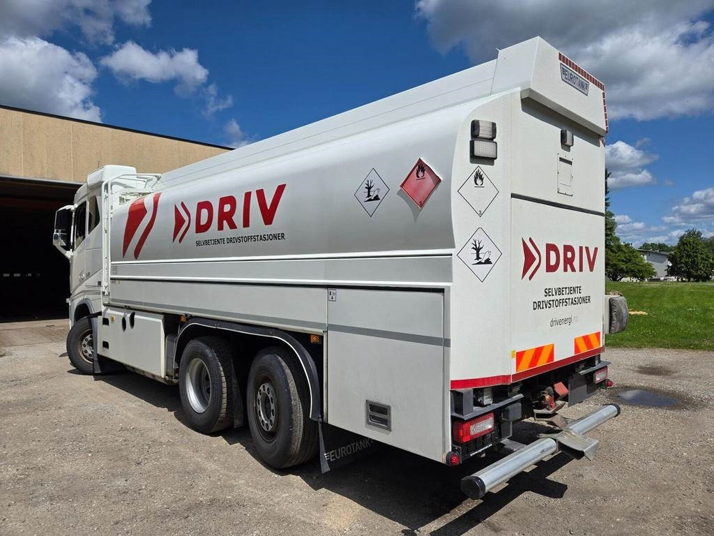 Volvo FH540 6x2 ADR - شاحنة صهريج: صور 2 Volvo FH540 6x2 ADR - شاحنة صهريج: صور 2