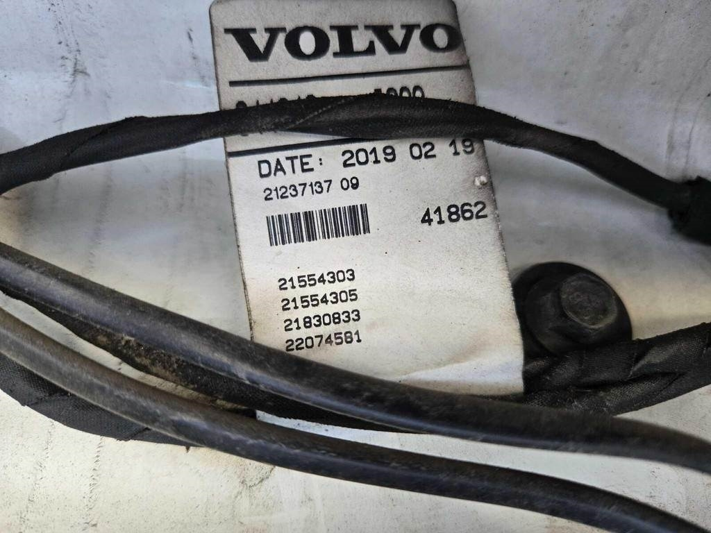 الشاسيه شاحنة Volvo FH540 8X4 CHASSY: صور 20 الشاسيه شاحنة Volvo FH540 8X4 CHASSY: صور 20