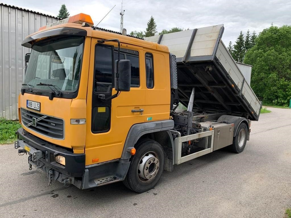 Volvo FL615 + HIAB 027-2  - قلابات: صور 1 Volvo FL615 + HIAB 027-2  - قلابات: صور 1
