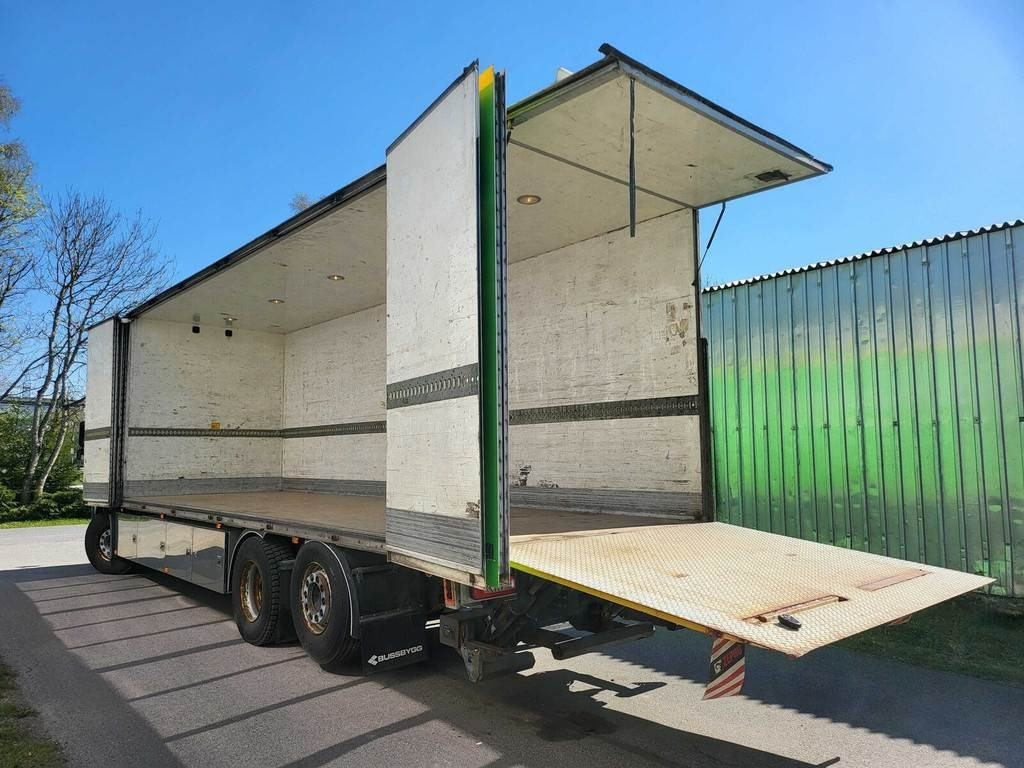 Volvo FM 420 6X2*4 SIDEOPENING 315kW - بصندوق مغلق شاحنة: صور 1 Volvo FM 420 6X2*4 SIDEOPENING 315kW - بصندوق مغلق شاحنة: صور 1
