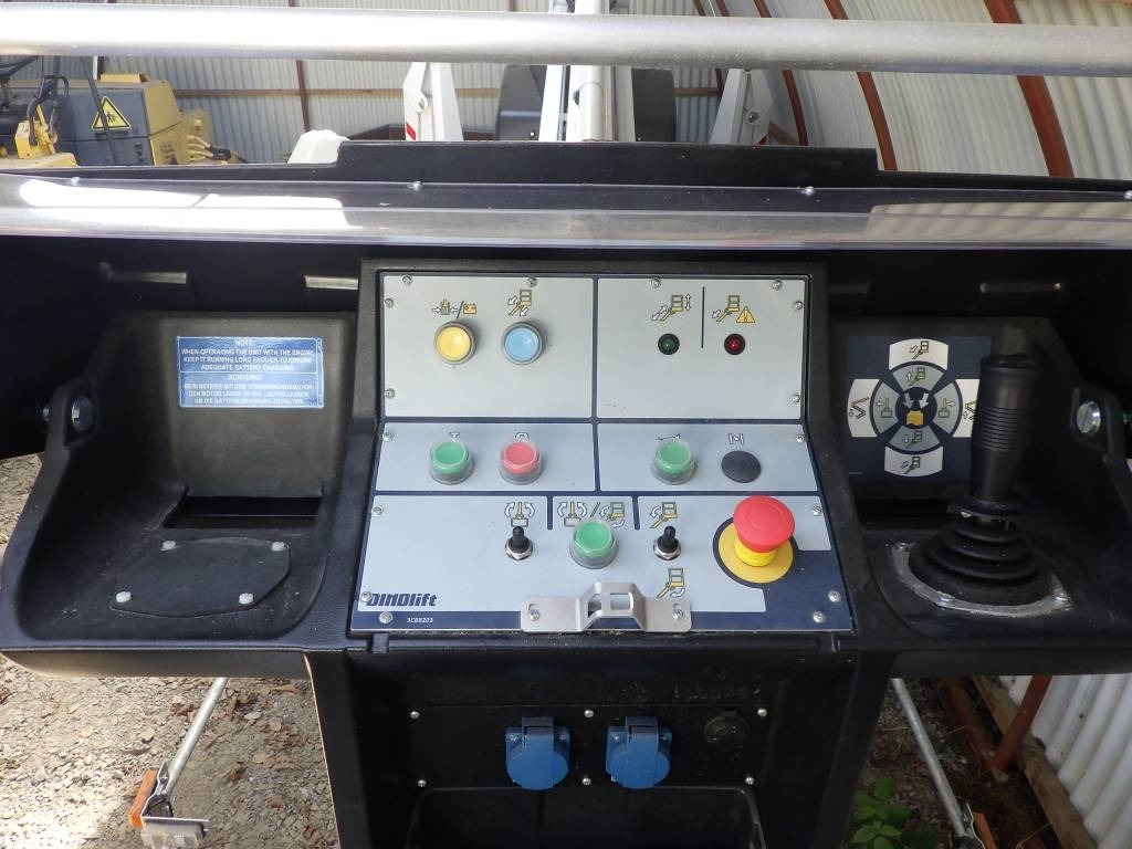 Dino 180 XT II - منصة العمل الجوية مقطورة: صور 5 Dino 180 XT II - منصة العمل الجوية مقطورة: صور 5
