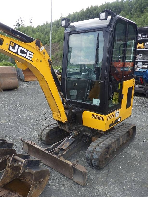 JCB 19 C-1 - حفارة مصغرة: صور 2 JCB 19 C-1 - حفارة مصغرة: صور 2