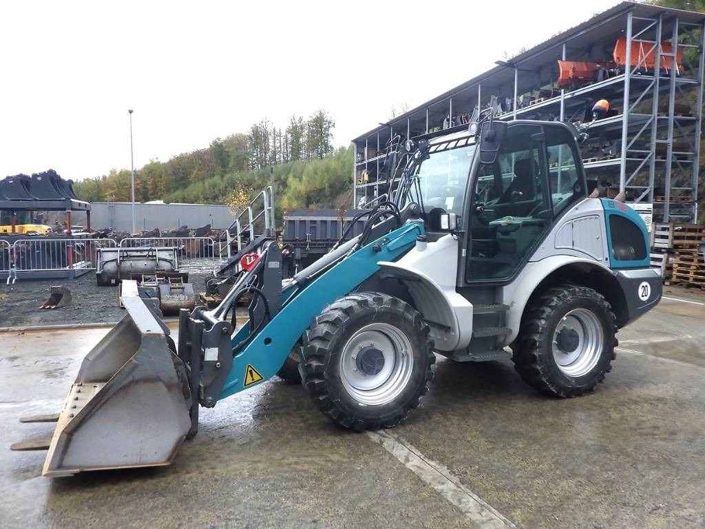 Kramer 8115 - اللودر بعجل: صور 1 Kramer 8115 - اللودر بعجل: صور 1