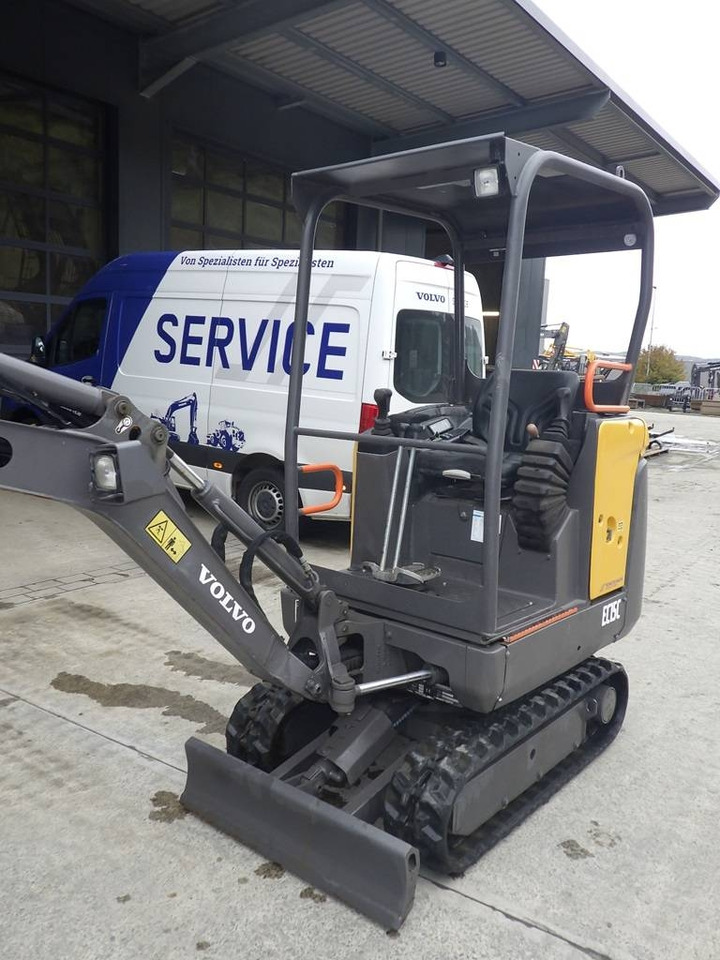 Volvo EC 15 C - حفارة مصغرة: صور 2 Volvo EC 15 C - حفارة مصغرة: صور 2