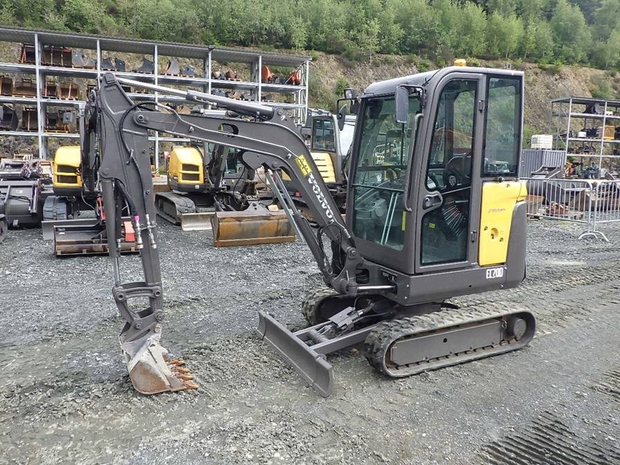Volvo EC 20 D  - حفارة مصغرة: صور 1 Volvo EC 20 D  - حفارة مصغرة: صور 1