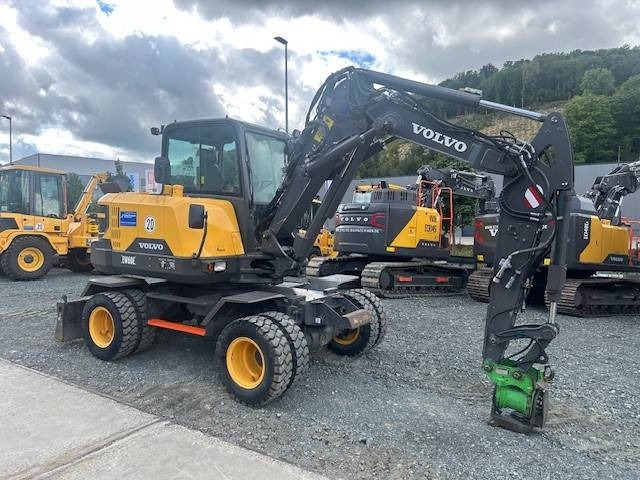 Volvo EW 60 E - حفارة على عجلات: صور 3 Volvo EW 60 E - حفارة على عجلات: صور 3