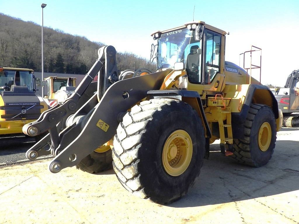 Volvo L 220 H - اللودر بعجل: صور 1 Volvo L 220 H - اللودر بعجل: صور 1