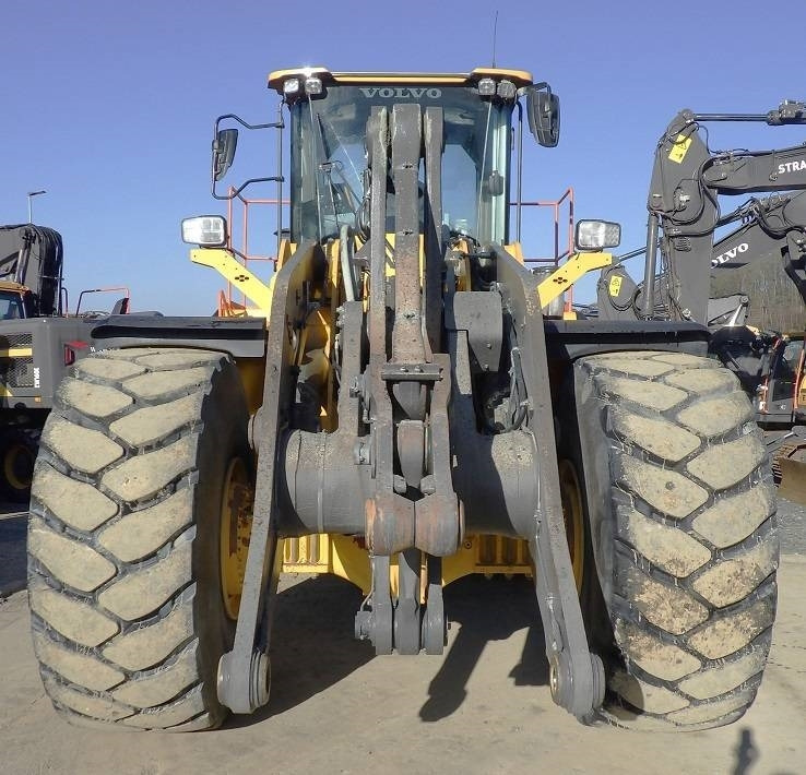 Volvo L 220 H - اللودر بعجل: صور 2 Volvo L 220 H - اللودر بعجل: صور 2
