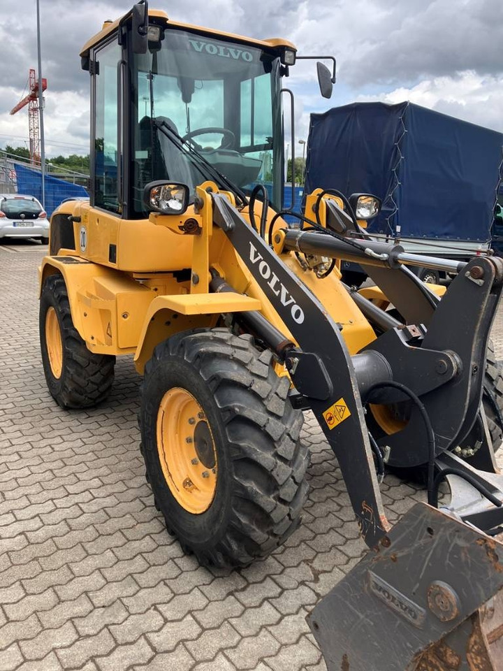 Volvo L 30 G - اللودر بعجل: صور 3 Volvo L 30 G - اللودر بعجل: صور 3