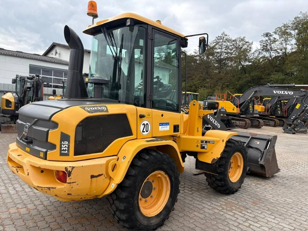 Volvo L 35 G - اللودر بعجل: صور 3 Volvo L 35 G - اللودر بعجل: صور 3