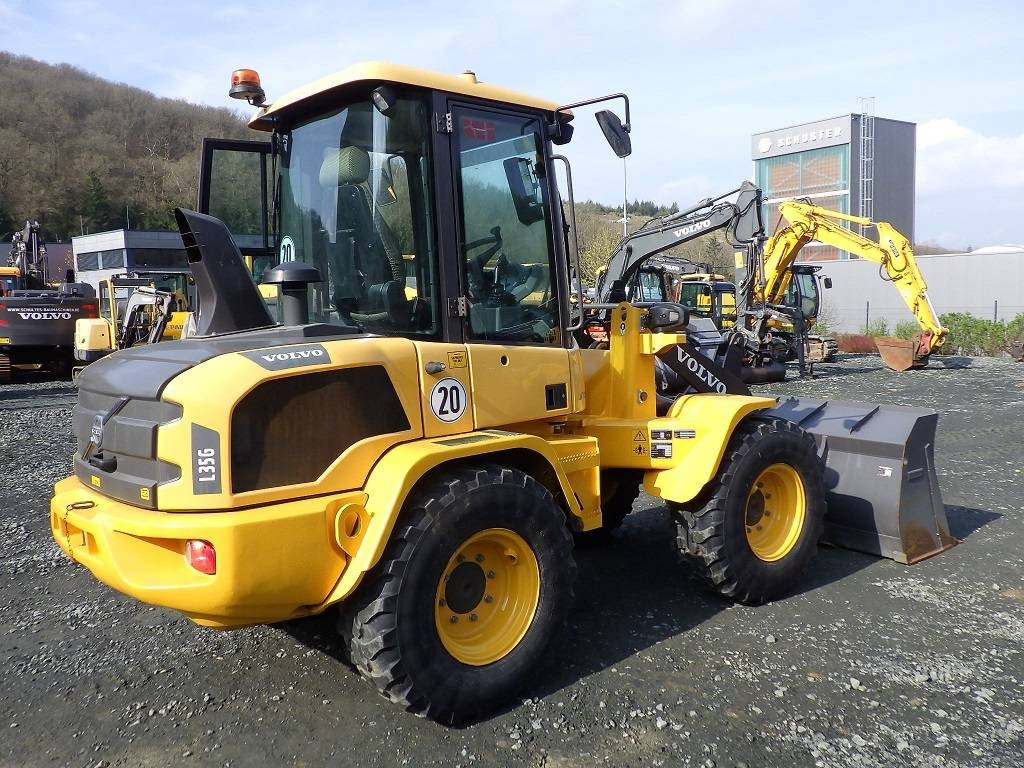 Volvo L 35 G - اللودر بعجل: صور 3 Volvo L 35 G - اللودر بعجل: صور 3