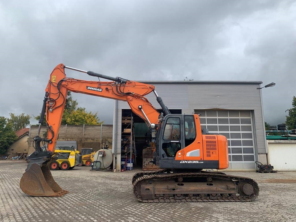 Doosan DX 235 LCR-5 - حفارات زحافة: صور 2 Doosan DX 235 LCR-5 - حفارات زحافة: صور 2