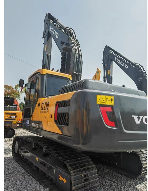 2022 Volvo EC210 - حفارات زحافة: صور 1 2022 Volvo EC210 - حفارات زحافة: صور 1