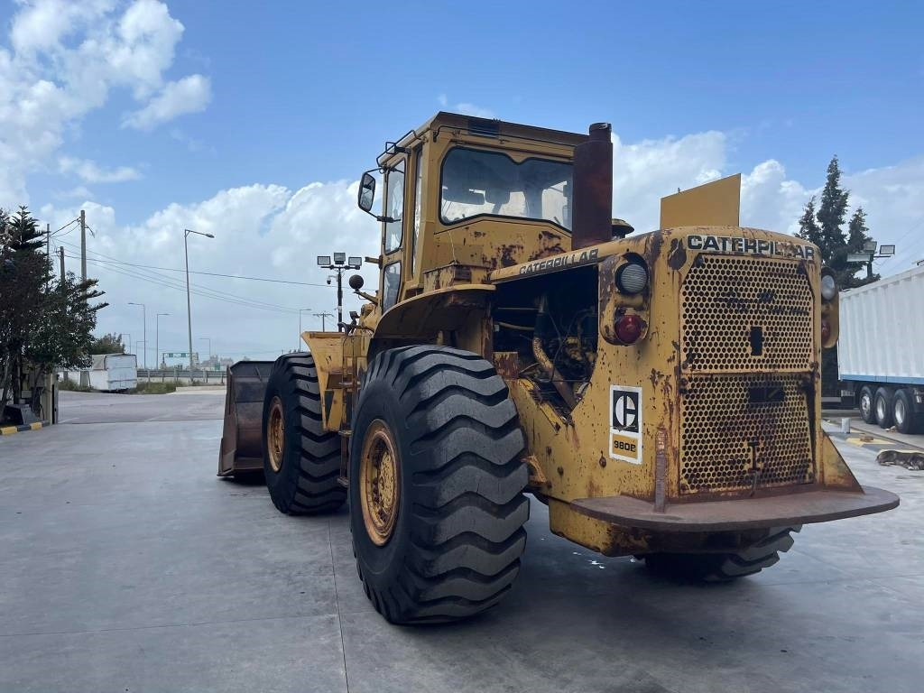 اللودر بعجل CAT 980 B: صور 8 اللودر بعجل CAT 980 B: صور 8