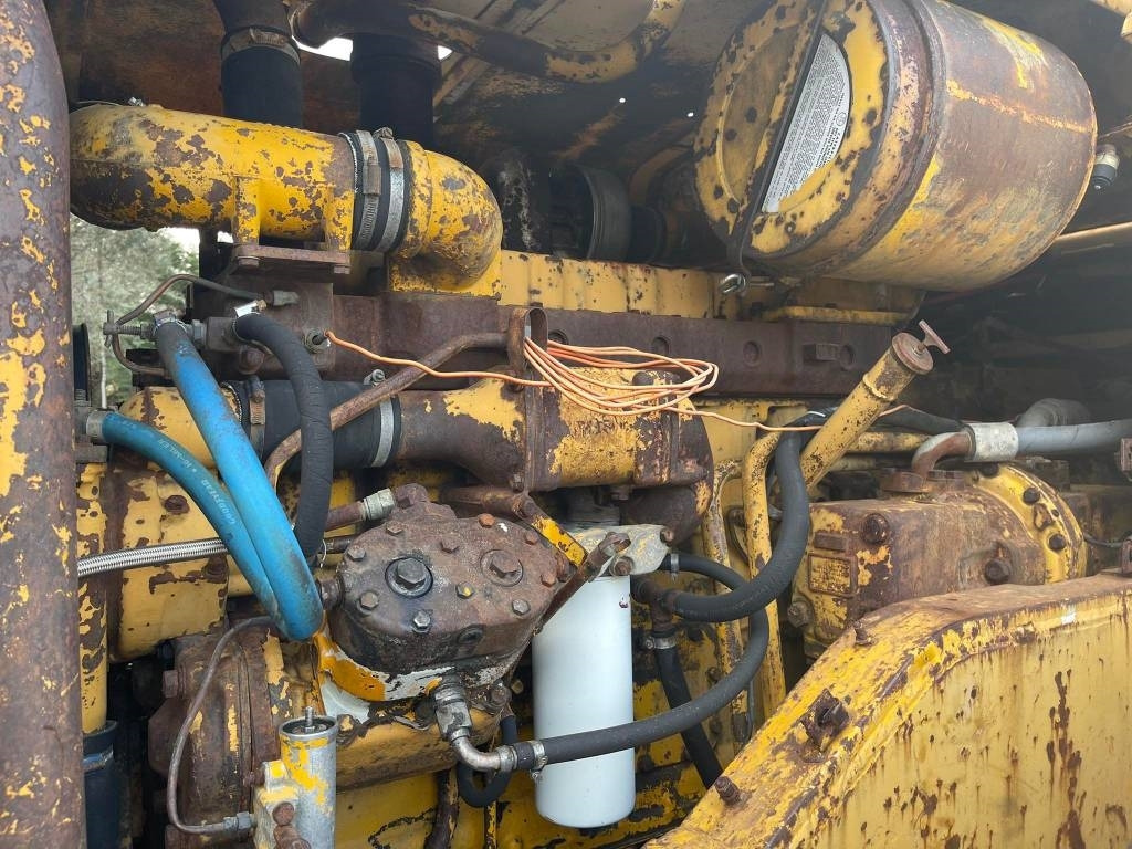 اللودر بعجل CAT 980 B: صور 15 اللودر بعجل CAT 980 B: صور 15