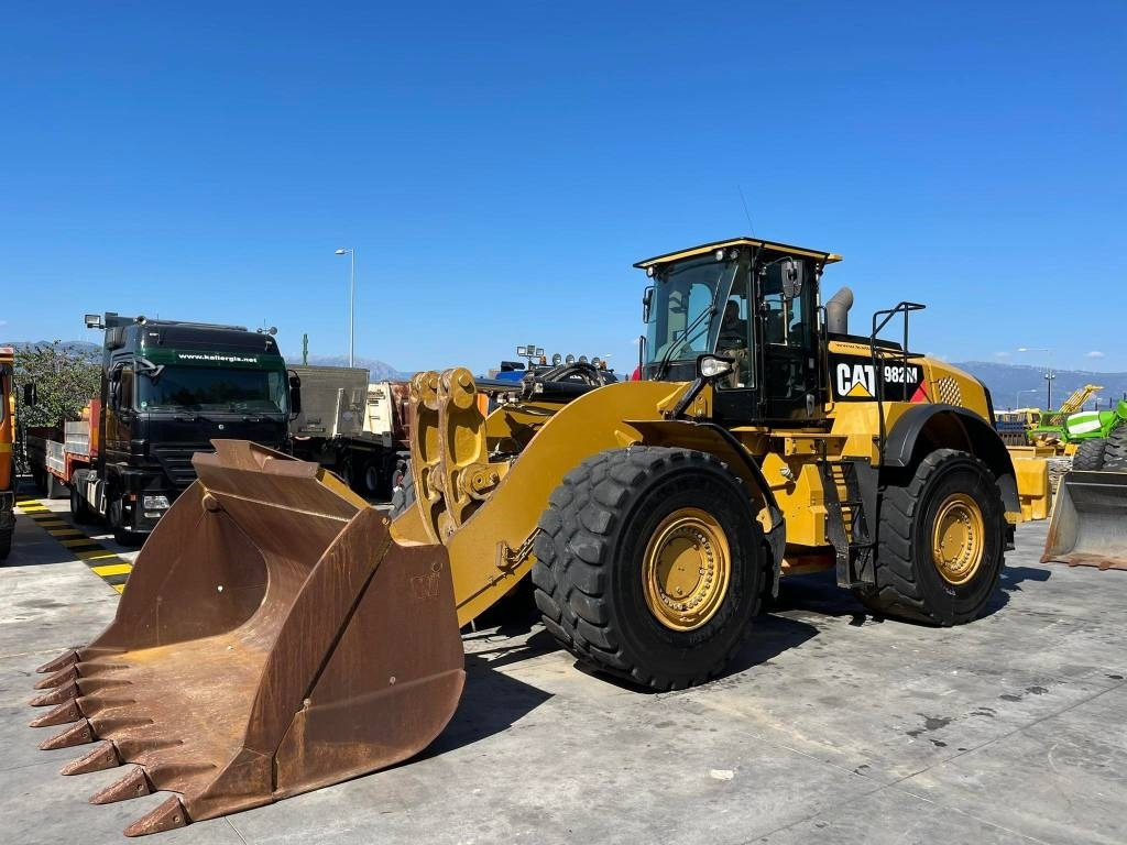 CAT 982 M - اللودر بعجل: صور 2 CAT 982 M - اللودر بعجل: صور 2