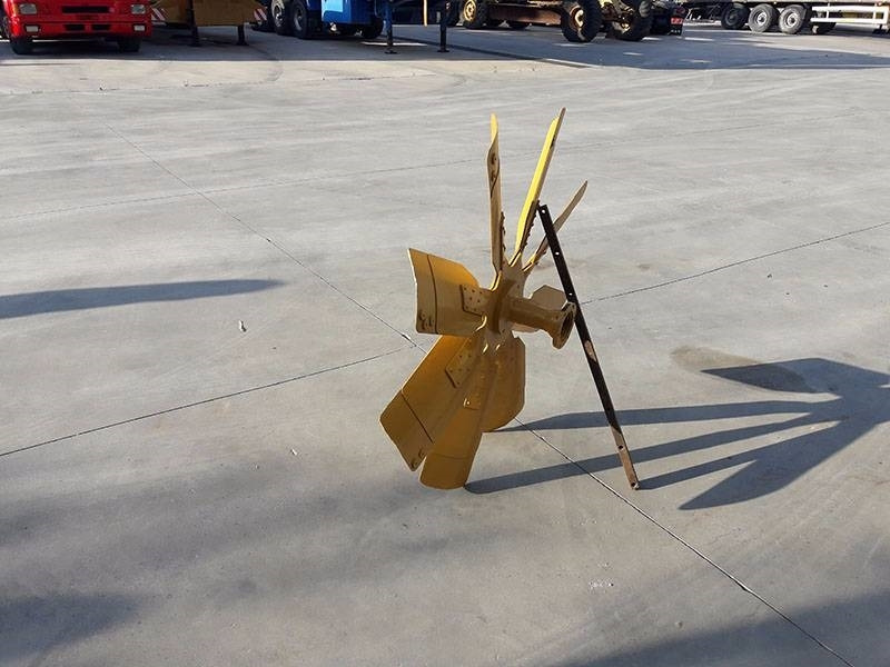 CAT 988 B - قطع الغيار - اللودر بعجل: صور 3 CAT 988 B - قطع الغيار - اللودر بعجل: صور 3