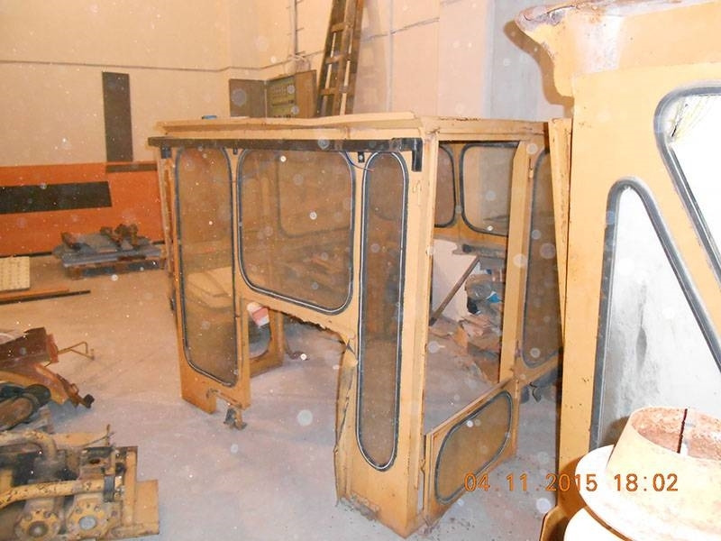 CAT CABIN FOR CATERPILLAR D7G/F/E - الكبائن - آلات البناء: صور 5 CAT CABIN FOR CATERPILLAR D7G/F/E - الكبائن - آلات البناء: صور 5