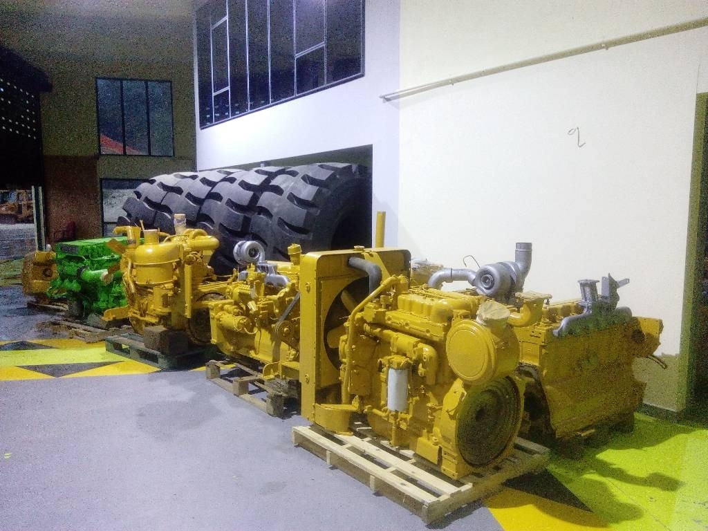 CAT ΜΗΧΑΝΕΣ - المحرك - آلات البناء: صور 2 CAT ΜΗΧΑΝΕΣ - المحرك - آلات البناء: صور 2