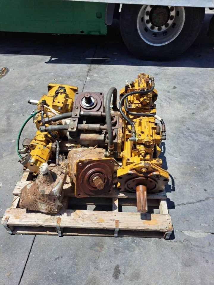 HYDRAULIC PUMPS AND ROTATION HYDROMOTOR FOR CAT 38 - مضخة هيدروليكية - آلات البناء: صور 3 HYDRAULIC PUMPS AND ROTATION HYDROMOTOR FOR CAT 38 - مضخة هيدروليكية - آلات البناء: صور 3