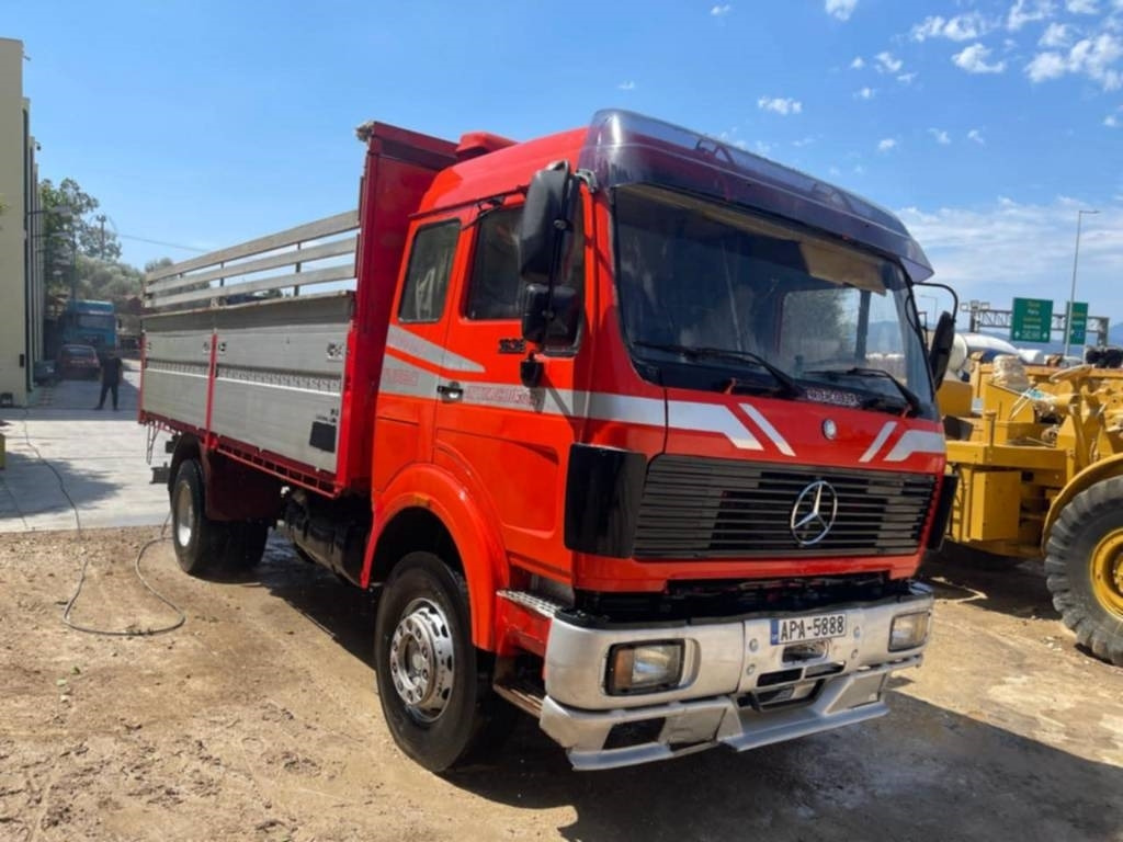 Mercedes-Benz 1638 - شاحنات مسطحة: صور 4 Mercedes-Benz 1638 - شاحنات مسطحة: صور 4