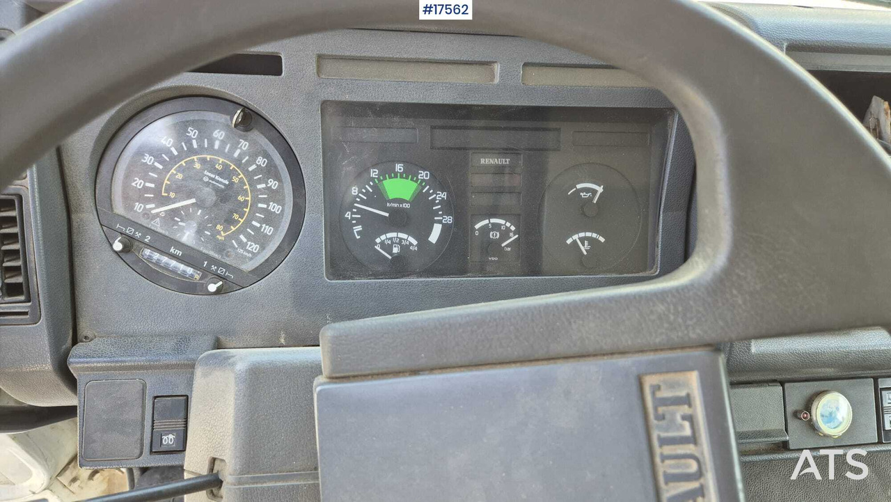 شاحنة كرين 1999 Renault  M180: صور 20