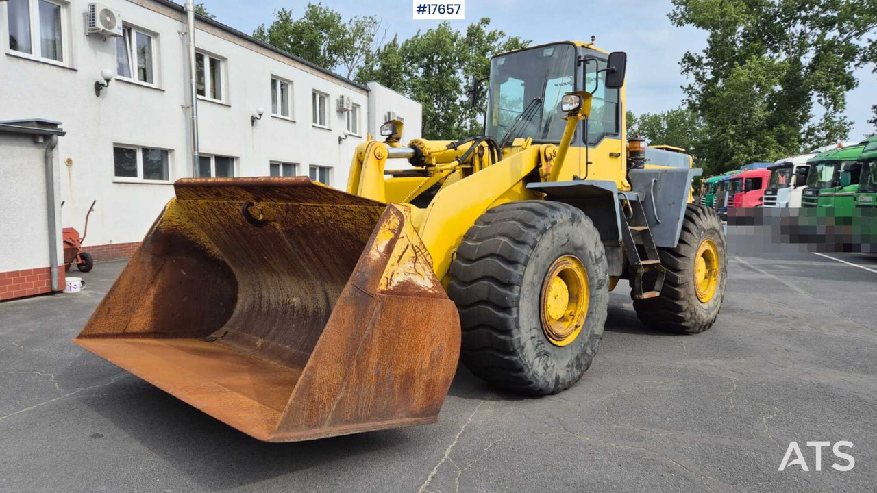 2000 Komatsu WA420-3H - اللودر بعجل: صور 3 2000 Komatsu WA420-3H - اللودر بعجل: صور 3