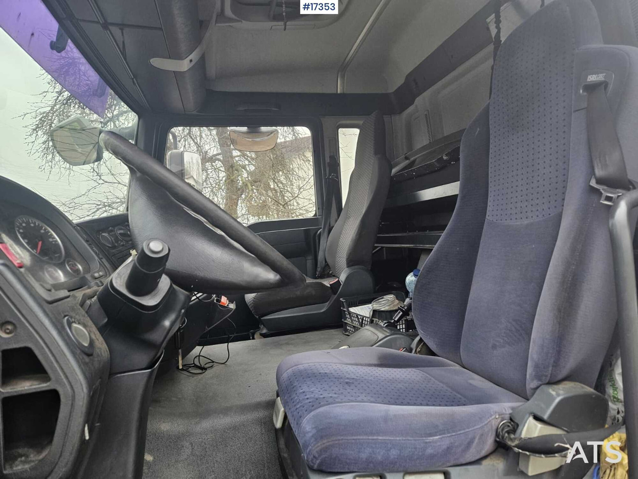 Interior photo 1: شاحنة كرين 2008 DAF 26.360 HDS FASSI