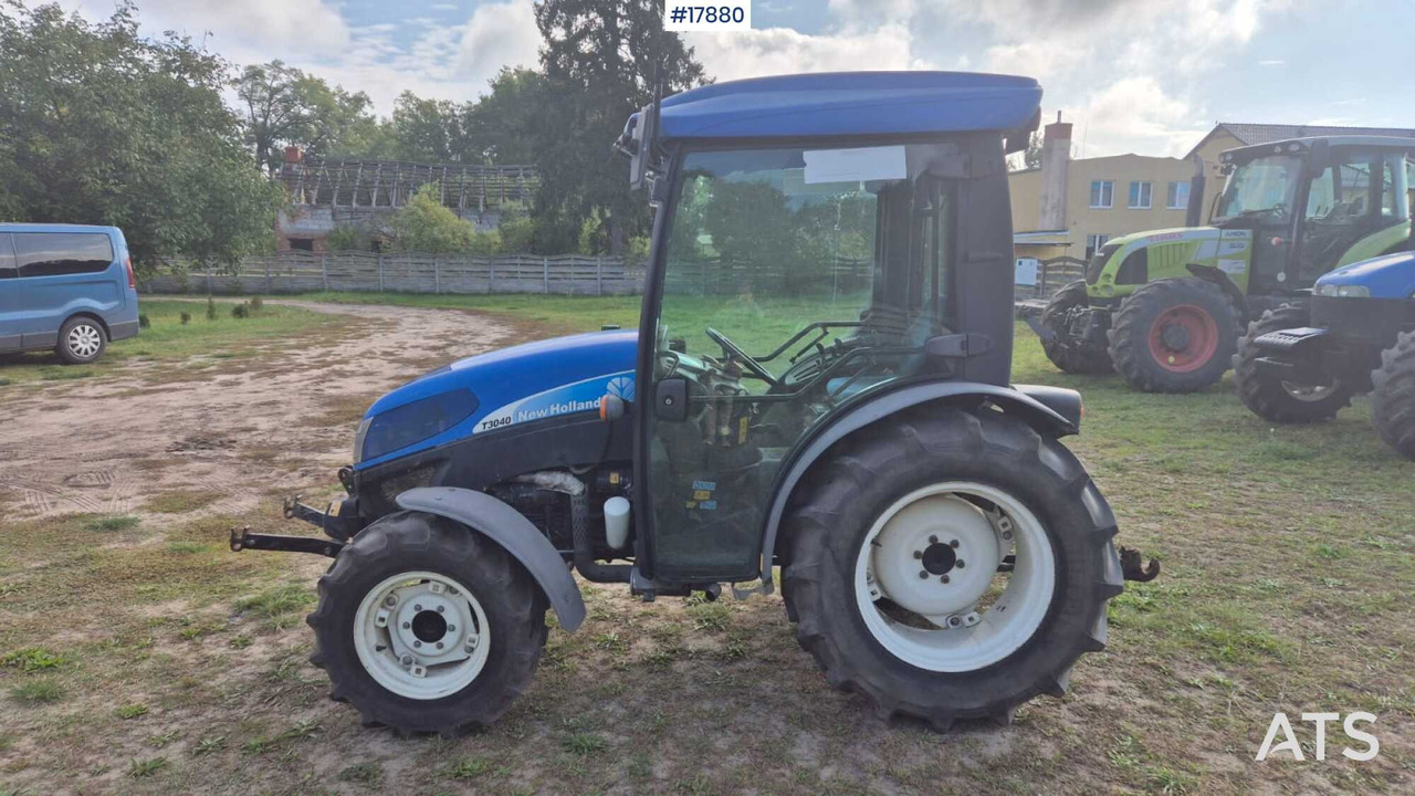 2011 New Holland T 3040 - جرار صغير: صور 5 2011 New Holland T 3040 - جرار صغير: صور 5