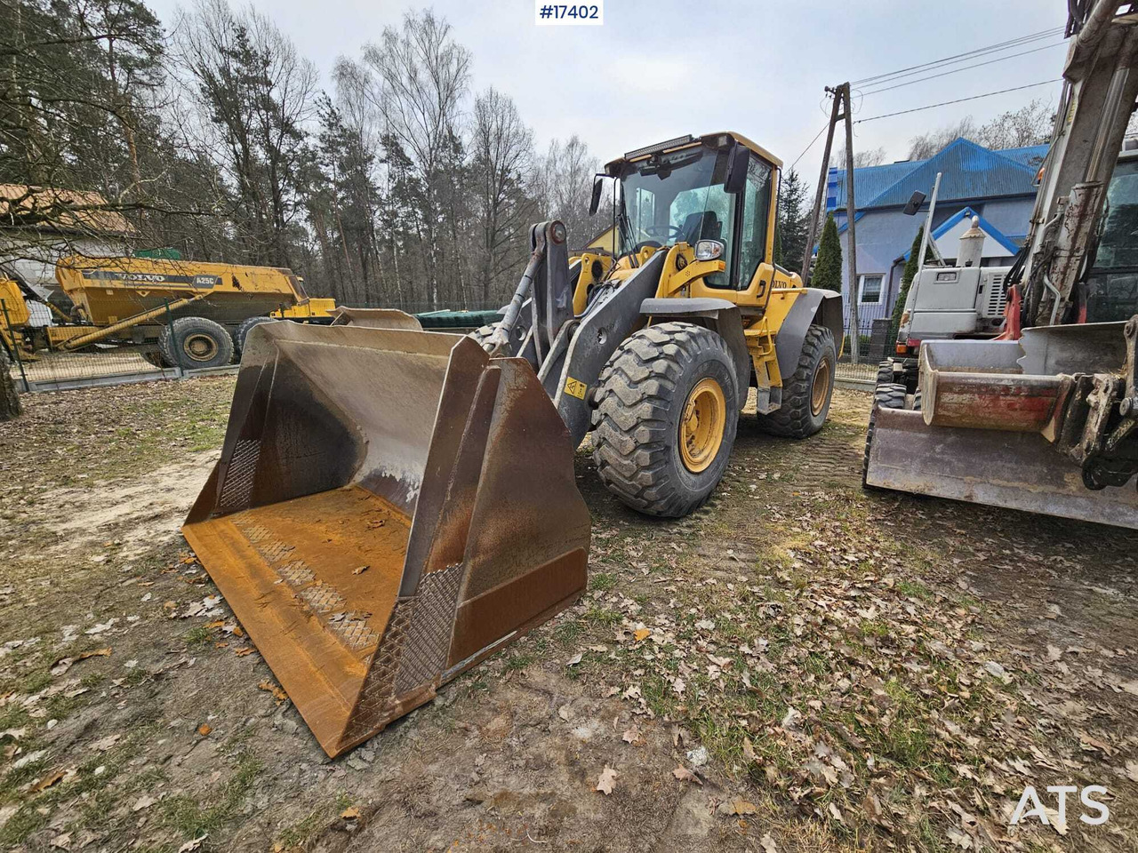2011 Volvo L120F - اللودر بعجل: صور 3 2011 Volvo L120F - اللودر بعجل: صور 3