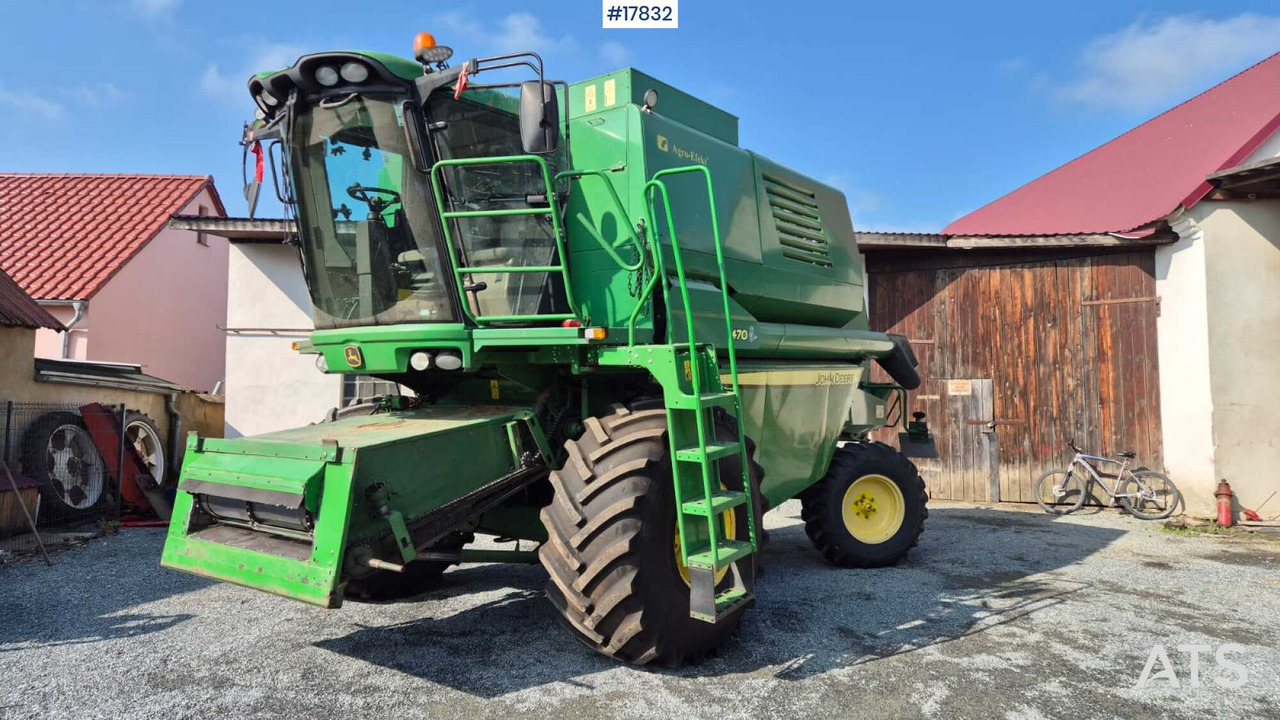 Combine harvester JOHN DEERE 1470 (2010) - حصادة شاملة: صور 1 Combine harvester JOHN DEERE 1470 (2010) - حصادة شاملة: صور 1