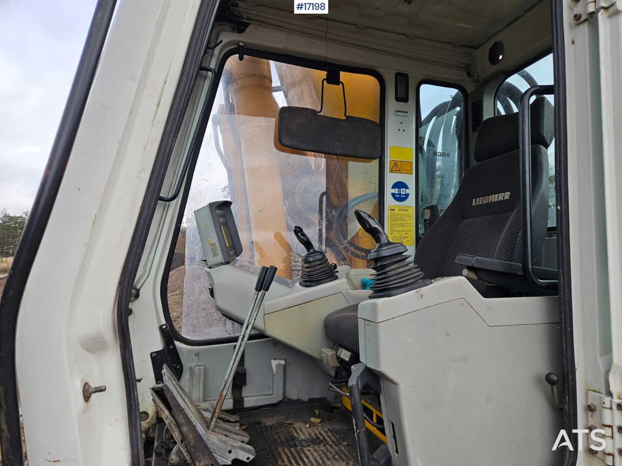 حفارات زحافة Excavator LIEBHERR R914 B HD S L Litronic (2004): صور 12