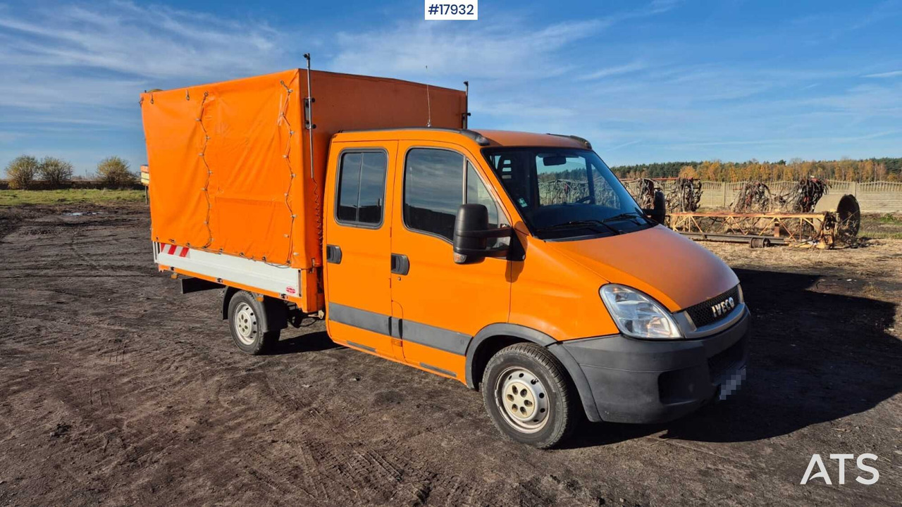 IVECO 35S14D double cab with box body (2011) - الشاحنات الصغيرة ستائر, الشاحنات الصغيرة كابينة مزدوجة: صور 1 IVECO 35S14D double cab with box body (2011) - الشاحنات الصغيرة ستائر, الشاحنات الصغيرة كابينة مزدوجة: صور 1
