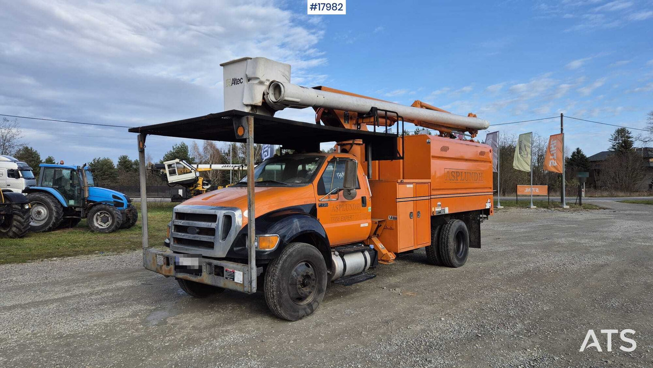 Lift for maintenance and assembly work FORD F750 (2013) - مصاعد الازدهار محمولة على شاحنة: صور 3 Lift for maintenance and assembly work FORD F750 (2013) - مصاعد الازدهار محمولة على شاحنة: صور 3