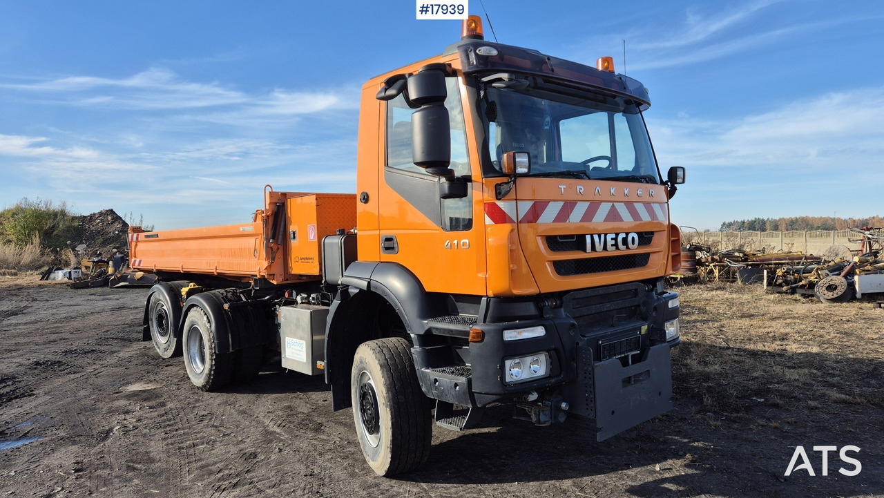 Tipper/sand spreader IVECO TRAKKER 410 6x4 (2008) - قلابات: صور 1 Tipper/sand spreader IVECO TRAKKER 410 6x4 (2008) - قلابات: صور 1