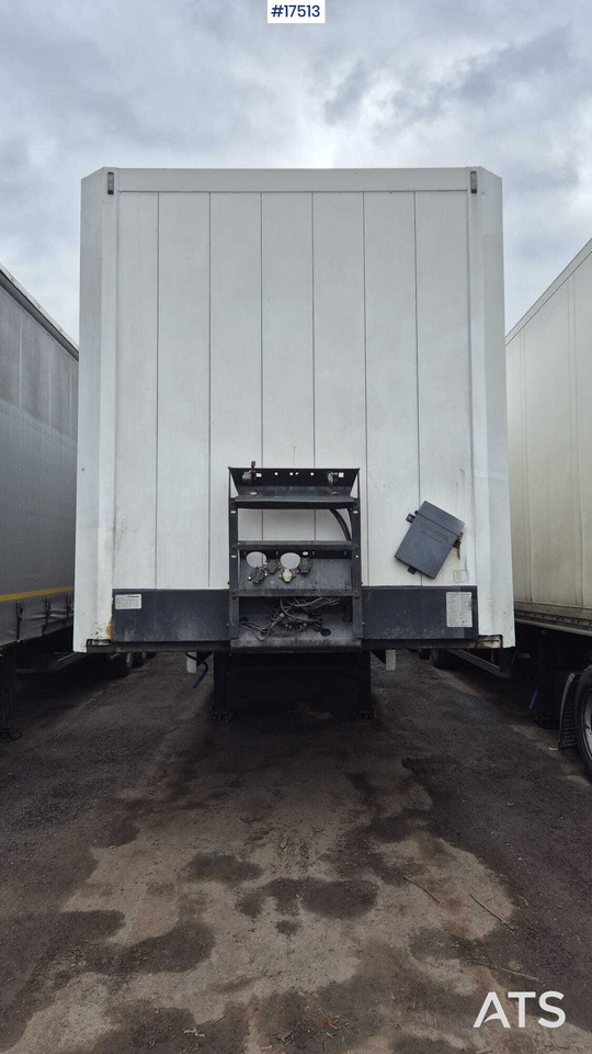 Truck semi-trailer, isothermal KRONE SD (2008) - الخيمة نصف مقطورة: صور 2 Truck semi-trailer, isothermal KRONE SD (2008) - الخيمة نصف مقطورة: صور 2