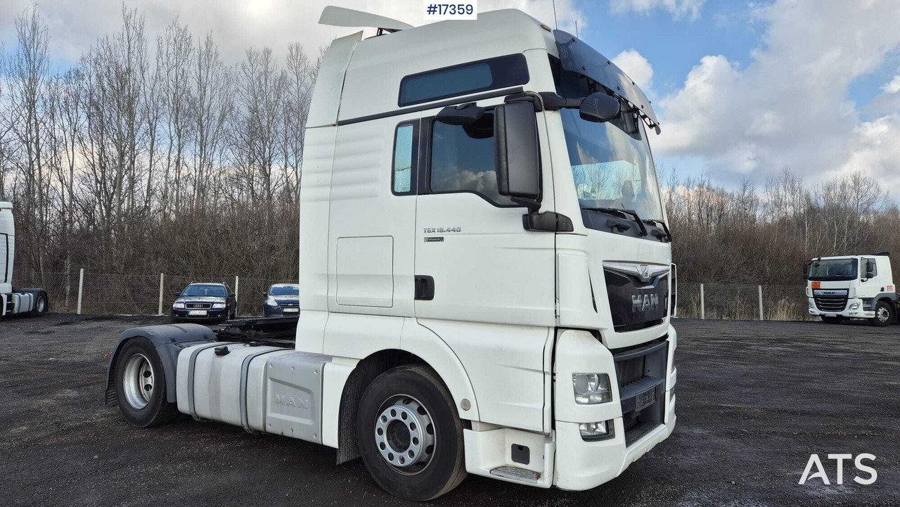 Truck tractor MAN TGX 18.440 EfficientLine 2 (2016) - شاحنة جرار: صور 2 Truck tractor MAN TGX 18.440 EfficientLine 2 (2016) - شاحنة جرار: صور 2