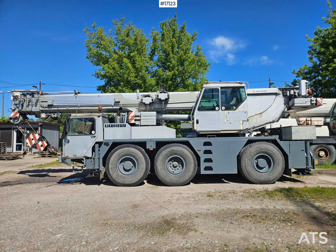 Żuraw samochodowy Liebherr 1050-1 (1995) - شاحنة كرين: صور 5 Żuraw samochodowy Liebherr 1050-1 (1995) - شاحنة كرين: صور 5
