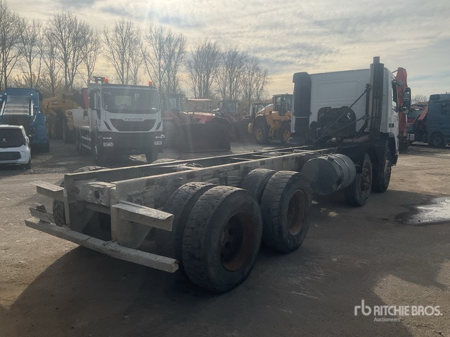 1999 Volvo FM8438B 8x4 Twin-Steer Cab and Chassis - الشاسيه شاحنة: صور 4 1999 Volvo FM8438B 8x4 Twin-Steer Cab and Chassis - الشاسيه شاحنة: صور 4