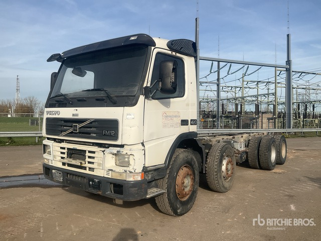 1999 Volvo FM8438B 8x4 Twin-Steer Cab and Chassis - الشاسيه شاحنة: صور 1 1999 Volvo FM8438B 8x4 Twin-Steer Cab and Chassis - الشاسيه شاحنة: صور 1