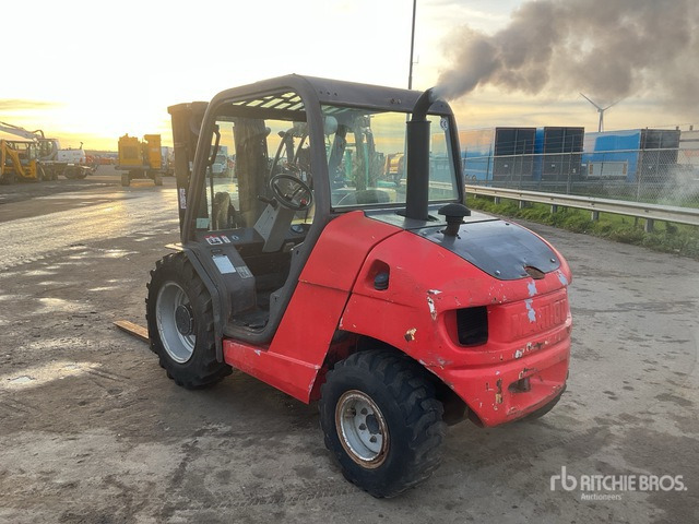 2006 Manitou MH 25-4 2500 kg 4x4 Rough Terrain Forklift - شاحنات الطرق الوعرة: صور 3 2006 Manitou MH 25-4 2500 kg 4x4 Rough Terrain Forklift - شاحنات الطرق الوعرة: صور 3